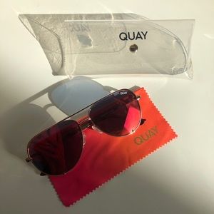Quay High Key customizable mini gold/red